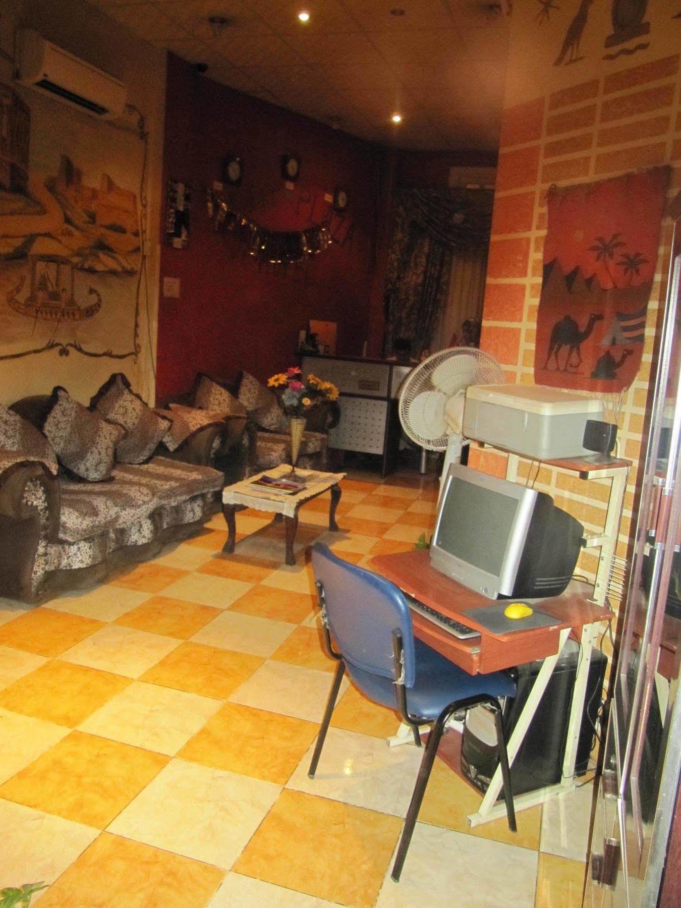 Plaza Hotel 2*